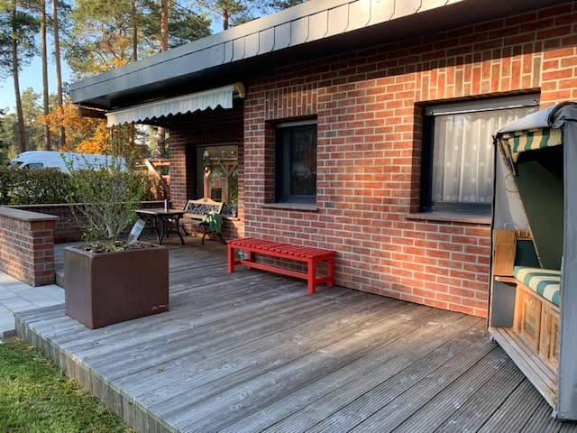 Klinkerfassade in Rot-Braun — Gemütlich bis an die Terrasse — Projekt am Dolgensee
